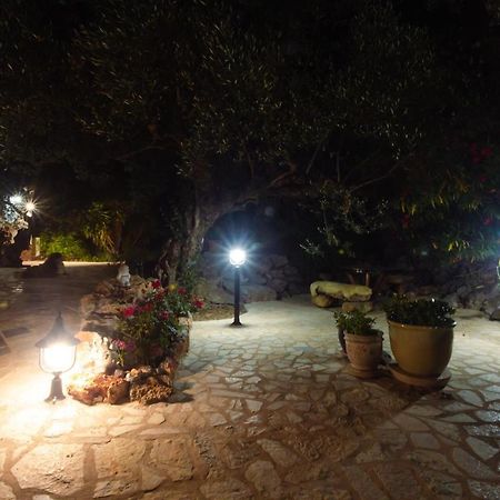 Appartement In Olive Groove House Peloponnesos Western Mani Kalianeika Bagian luar foto
