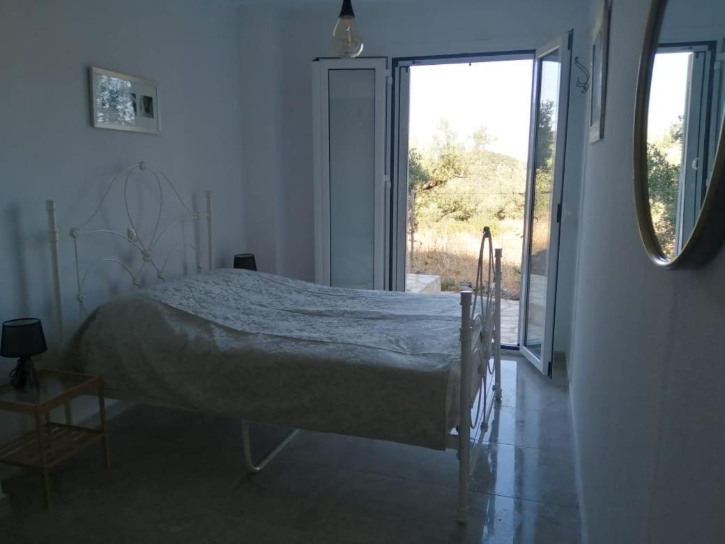 Appartement In Olive Groove House Peloponnesos Western Mani Kalianeika Bagian luar foto