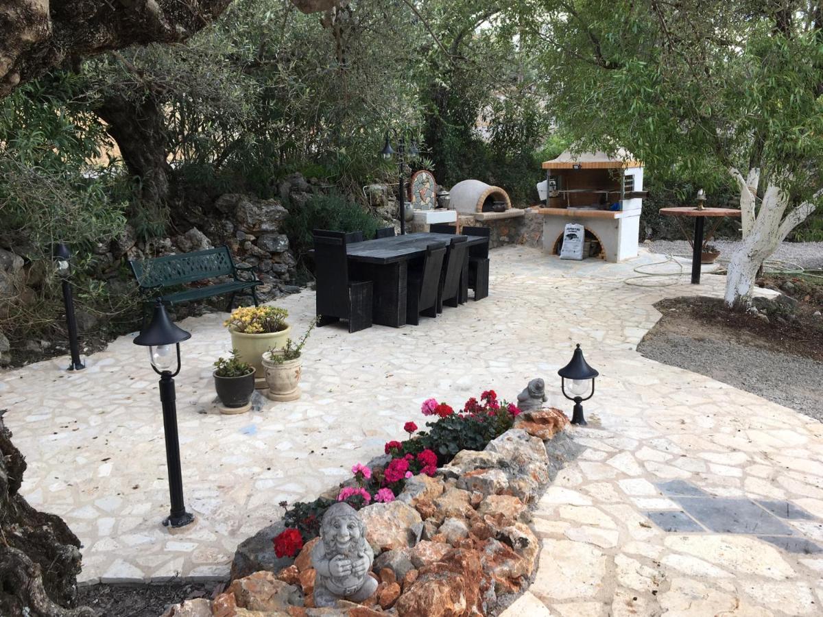 Appartement In Olive Groove House Peloponnesos Western Mani Kalianeika Bagian luar foto