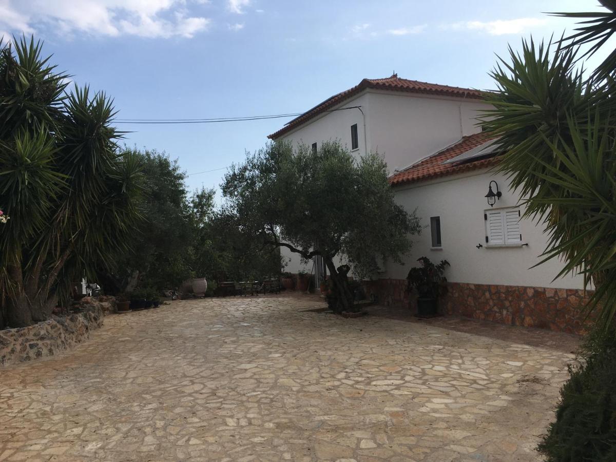 Appartement In Olive Groove House Peloponnesos Western Mani Kalianeika Bagian luar foto